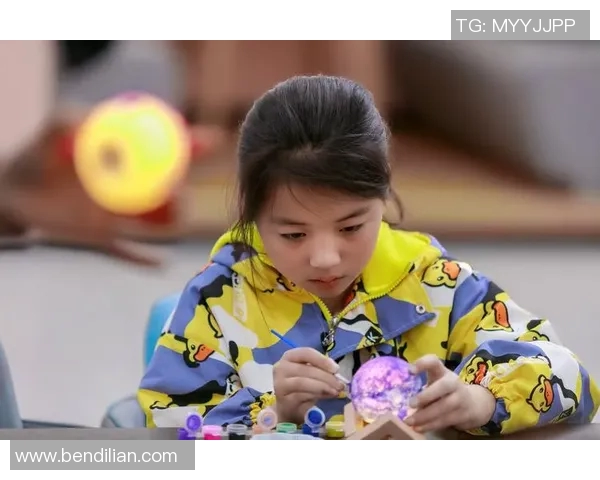 创意足球星球灯彩绘图纸设计方案与制作指南